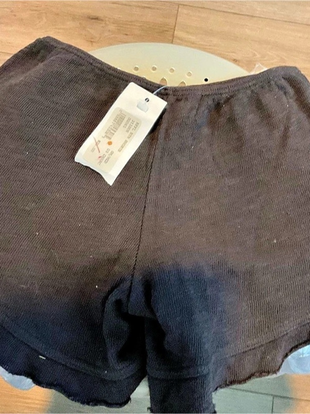 Hippie Love Ruffle BTM Shorts Black Ruffle Hem Shorts Size M/L NWT